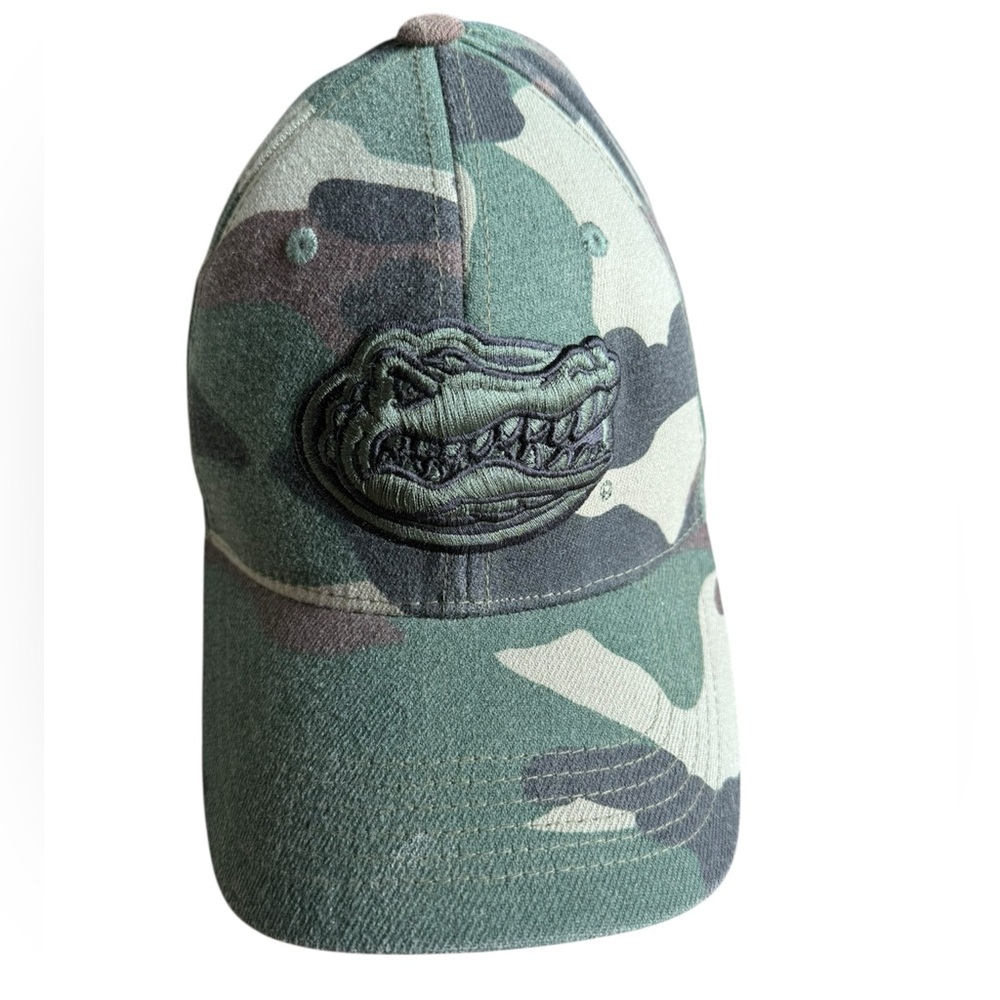 Men’s Top of the World One Fit Florida Gator Camo Collegiate Hat - Picture 2 of 11